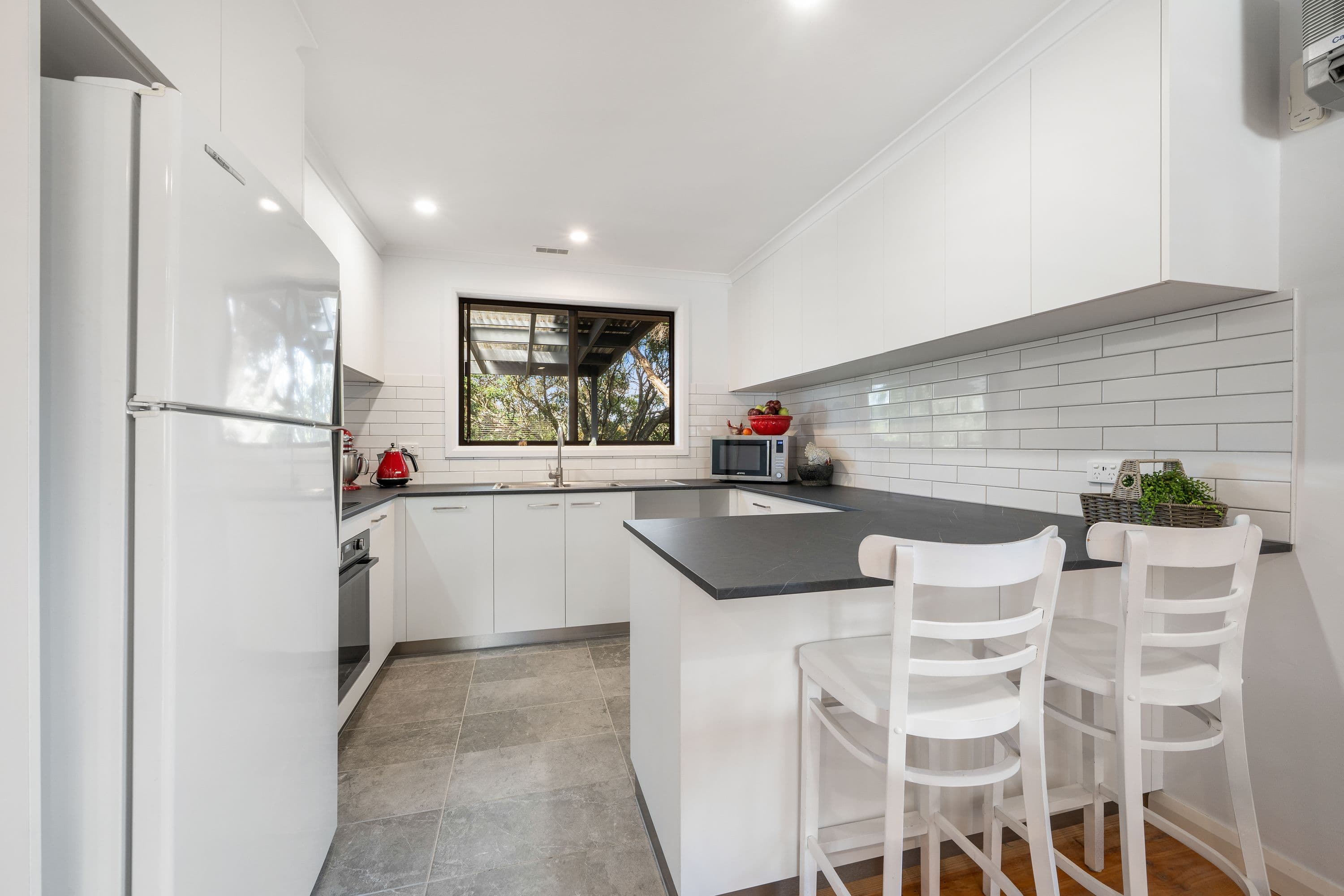 90 Jackie Howe Crescent, Macarthur ACT 2904, Macarthur - Thumbnail 2