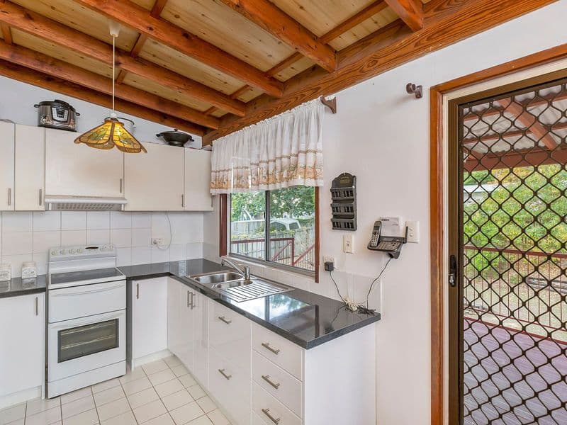 12 Wendy Street, CAMIRA QLD 4300, Camira - Thumbnail 5