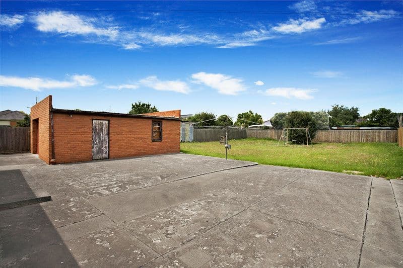 21 Merrilands Road, RESERVOIR VIC 3073, Reservoir - Thumbnail 4