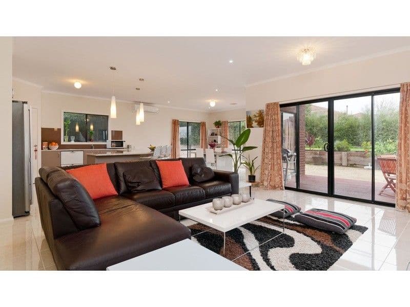 42 PACIFIC Drive, Mooroolbark VIC 3138, Mooroolbark - Thumbnail 5