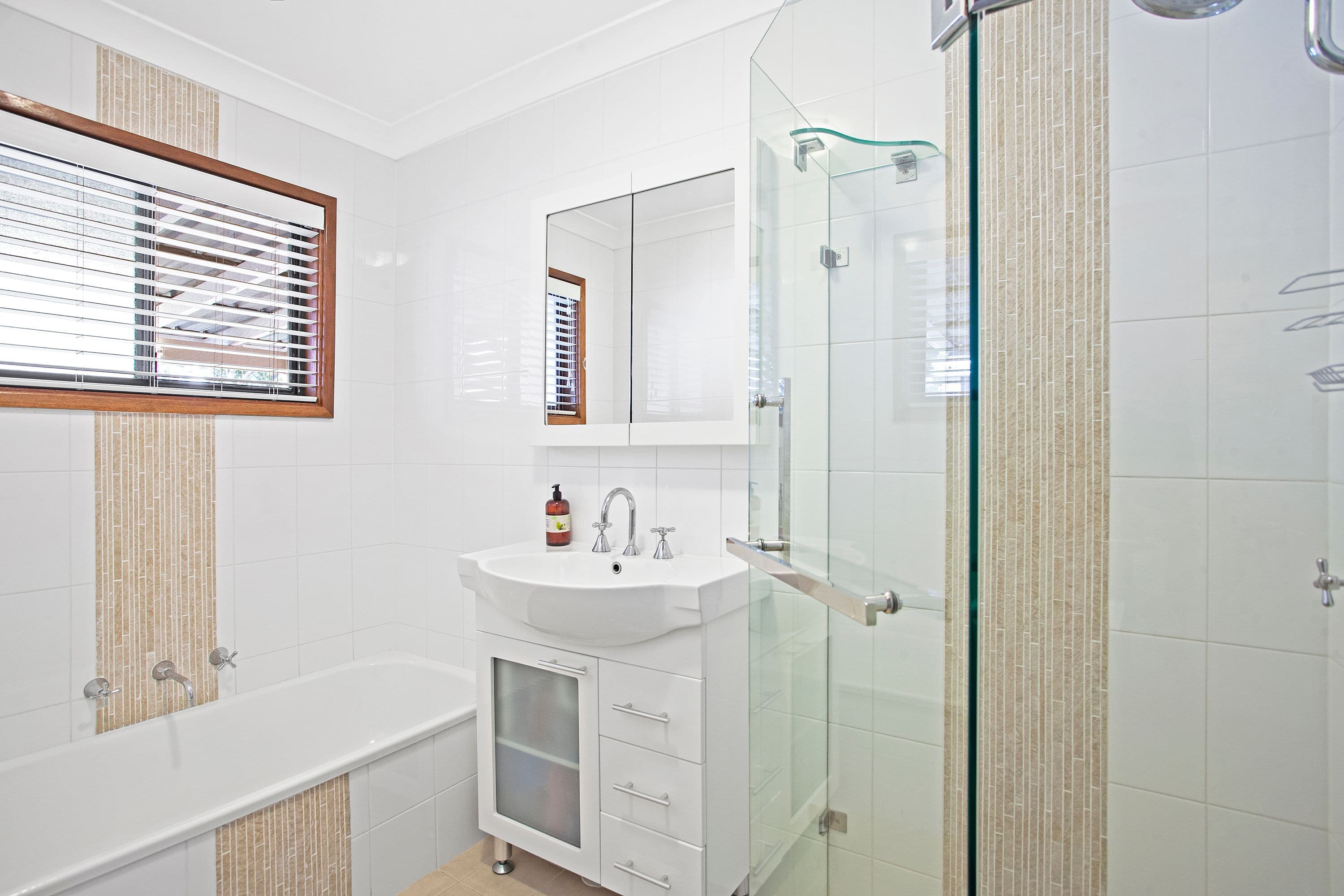 35 Jean Avenue, Berkeley Vale NSW 2261, Berkeley Vale - Thumbnail 7