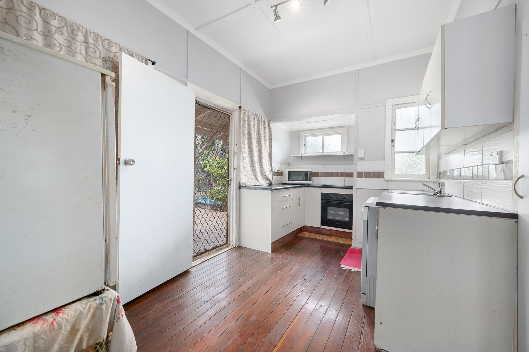49 Scenery Street, West Gladstone QLD 4680, West Gladstone - Thumbnail 5