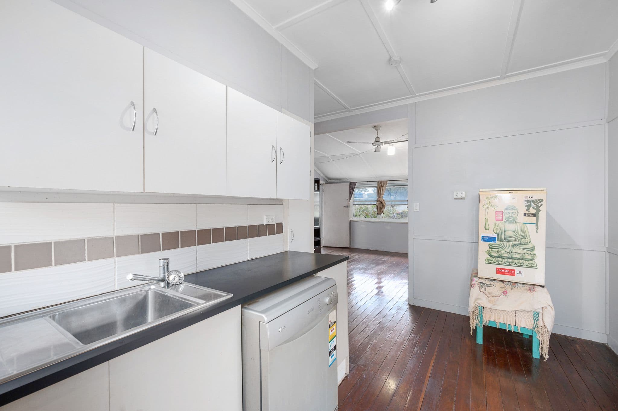 49 Scenery Street, West Gladstone QLD 4680, West Gladstone - Thumbnail 6