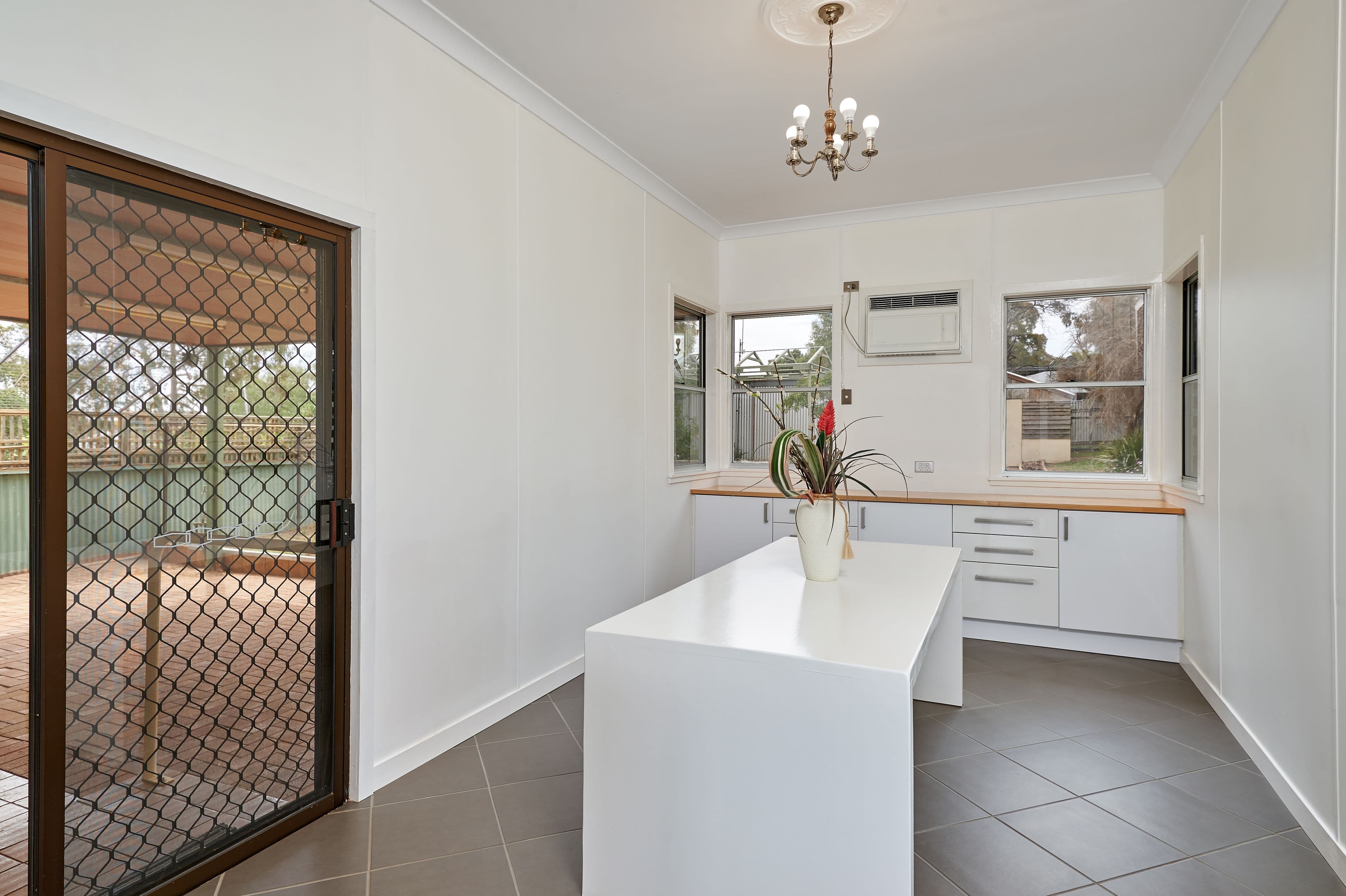 12 Cedric Street, Junee NSW 2663, Junee - Thumbnail 3