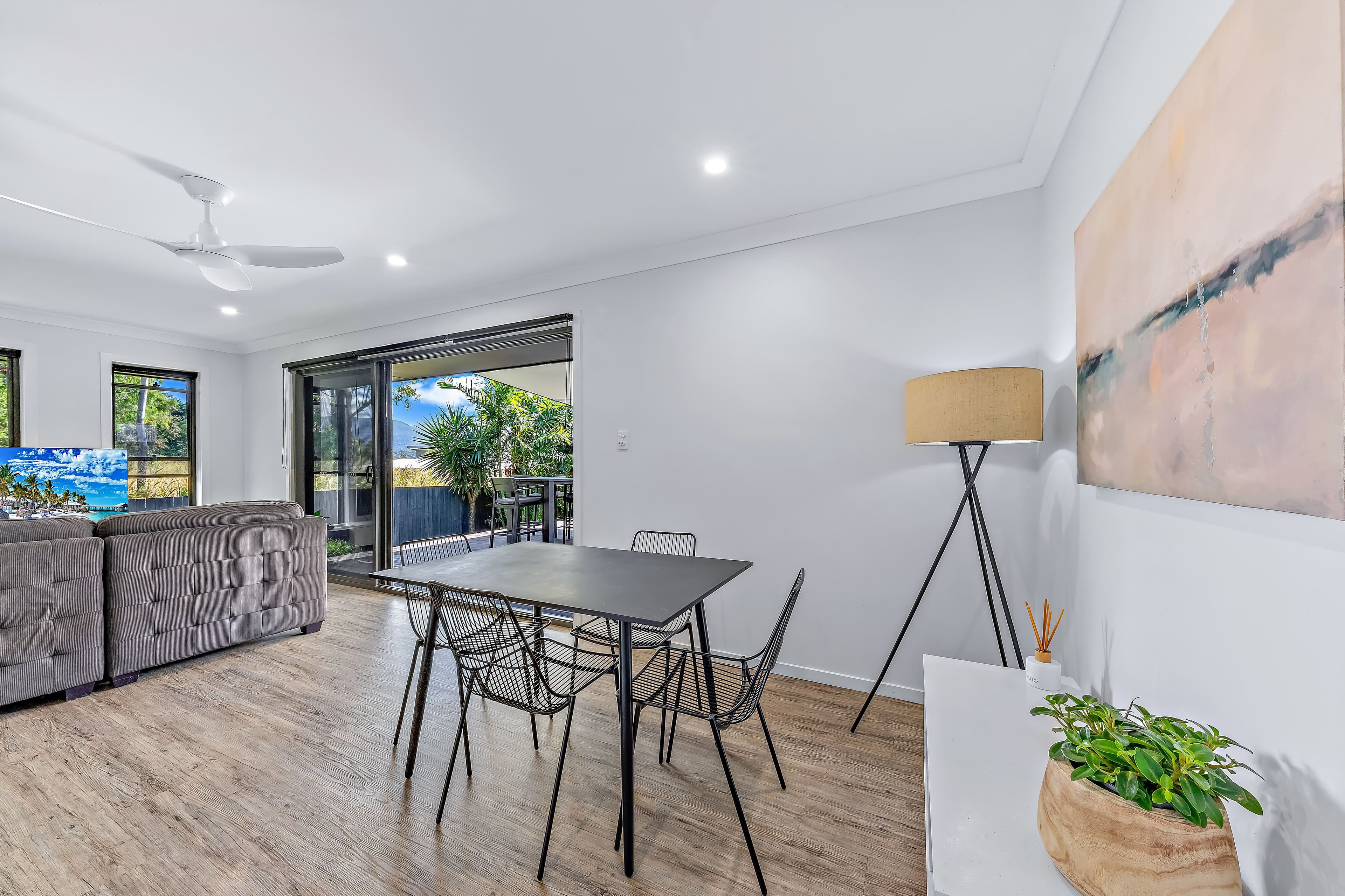 14 Pearl Street, Cannonvale QLD 4802, Cannonvale - Thumbnail 4