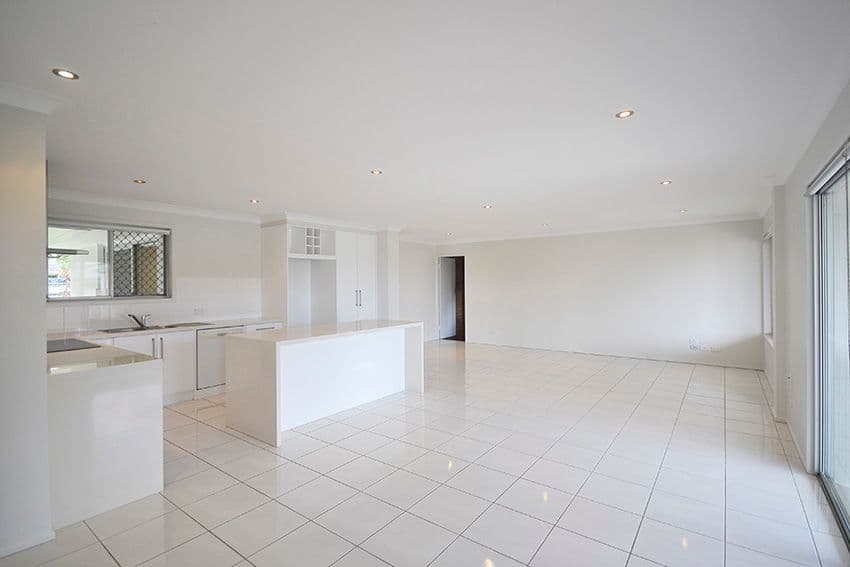 137 Mallawa Drive, Palm Beach QLD 4221, Palm Beach - Thumbnail 3