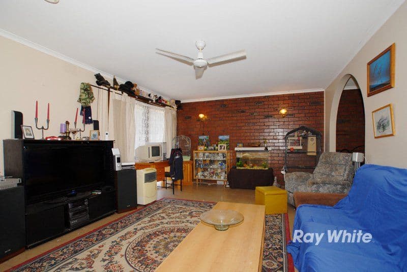 70 Clairmont Avenue, CRANBOURNE VIC 3977, Cranbourne - Thumbnail 2