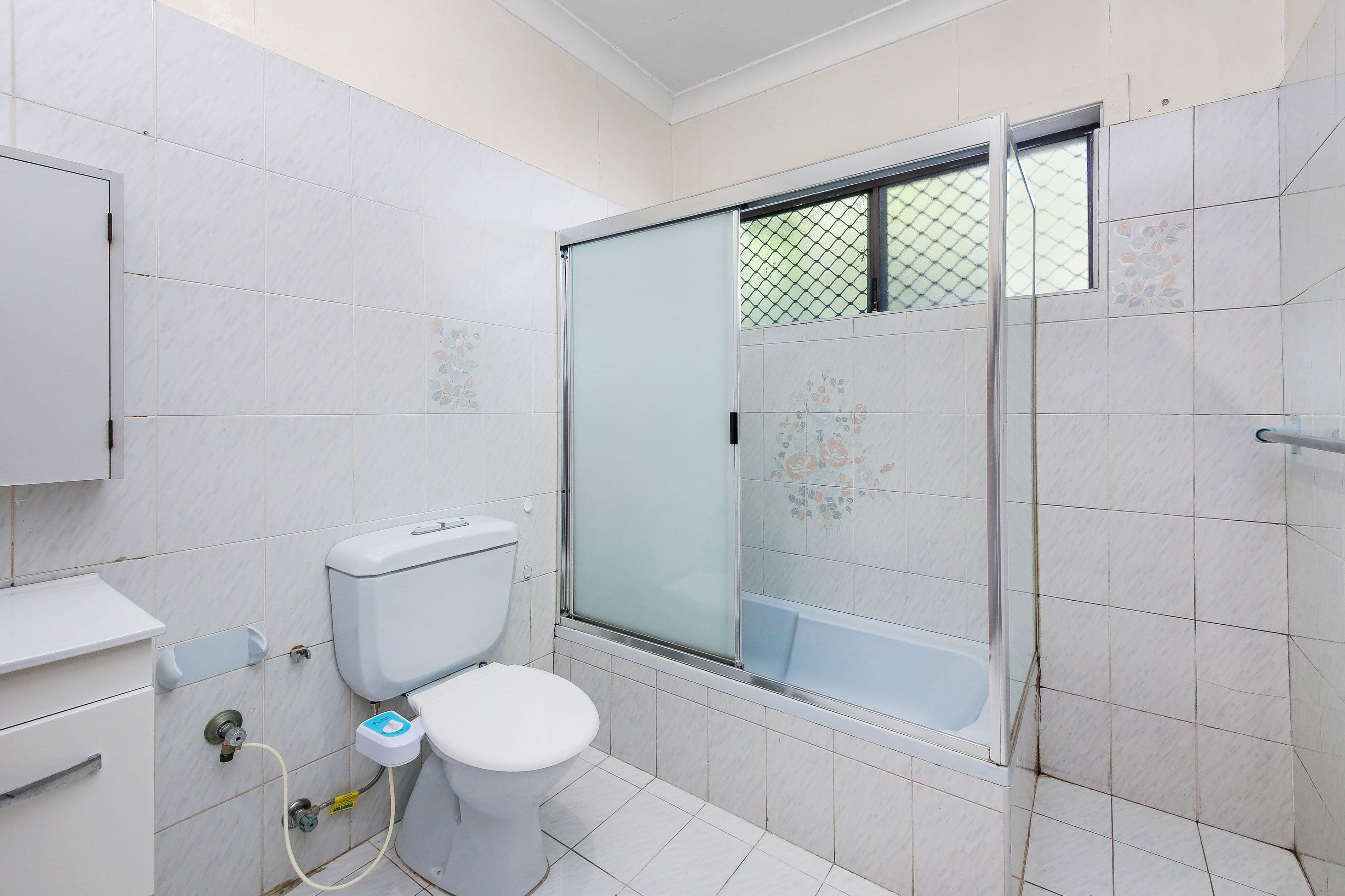 2 Wiley Avenue, Greenacre NSW 2190, Greenacre - Thumbnail 7