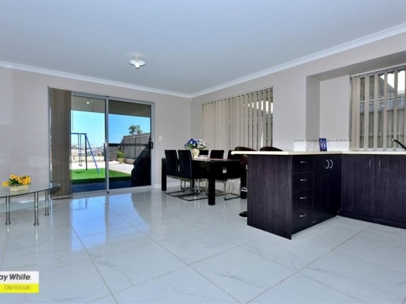 95 Brixton Crescent, Ellenbrook WA 6069, Ellenbrook - Thumbnail 5