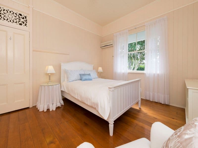 237 Verney Road East, GRACEVILLE QLD 4075, Graceville - Thumbnail 8