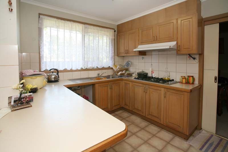 6 Lalwa Street, BLACKBURN VIC 3130, Blackburn - Thumbnail 2