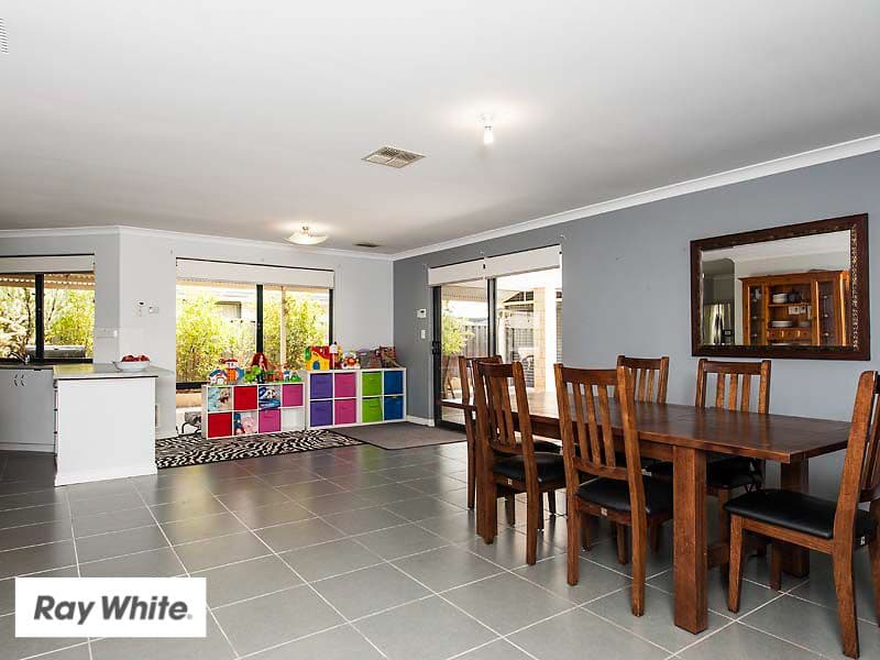 28 Farmaner Parkway, Ellenbrook WA 6069, Ellenbrook - Thumbnail 2