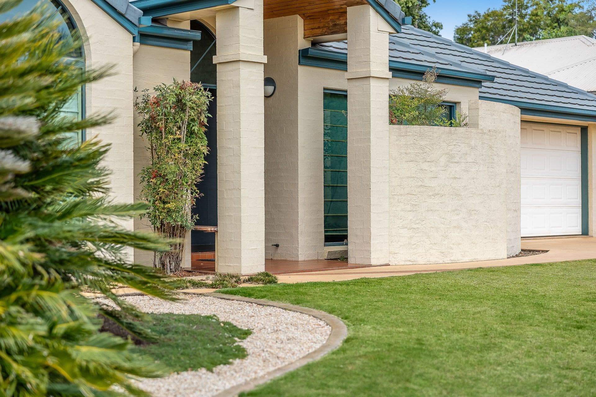 3 Bouganvillea Drive, Middle Ridge QLD 4350, Middle Ridge - Thumbnail 2