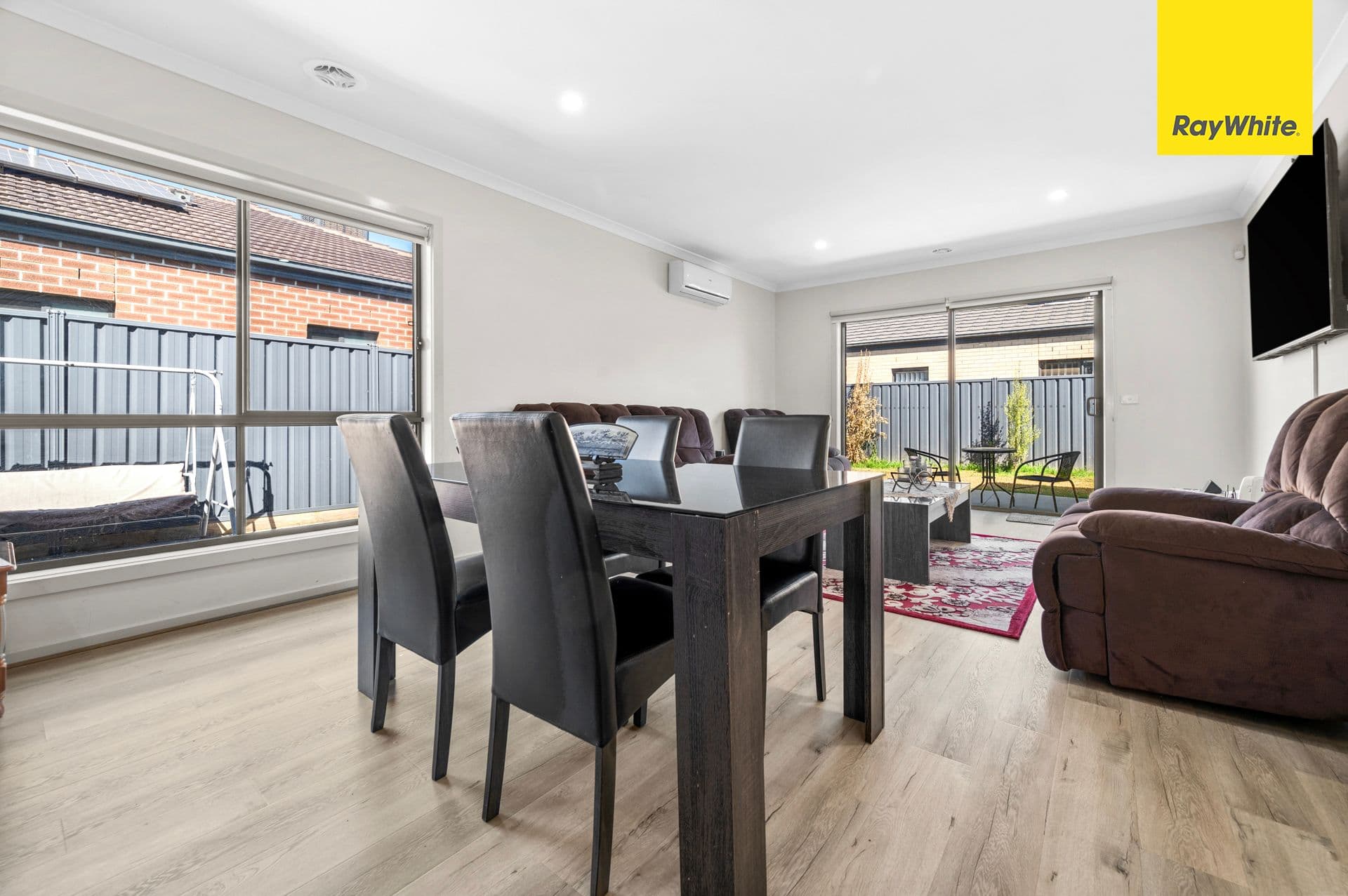 37 Tamboritha Boulevard, WEIR VIEWS VIC 3338, Weir Views - Thumbnail 4