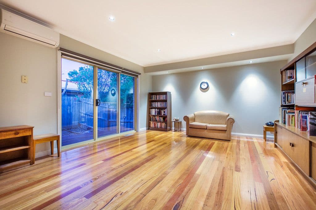16 Cuthbert Road, Reservoir VIC 3073, Reservoir - Thumbnail 2