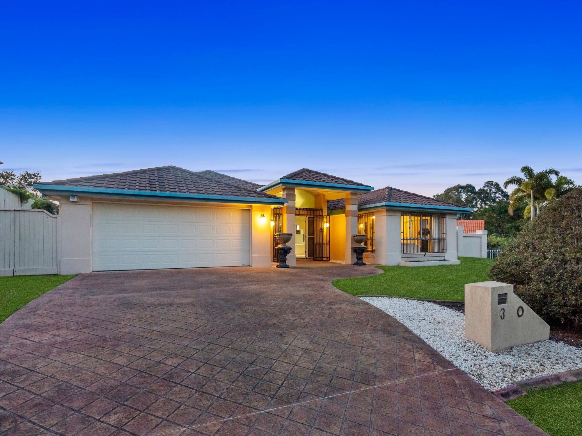 3 Braemar Place, Carindale QLD 4152, Carindale - Thumbnail 3