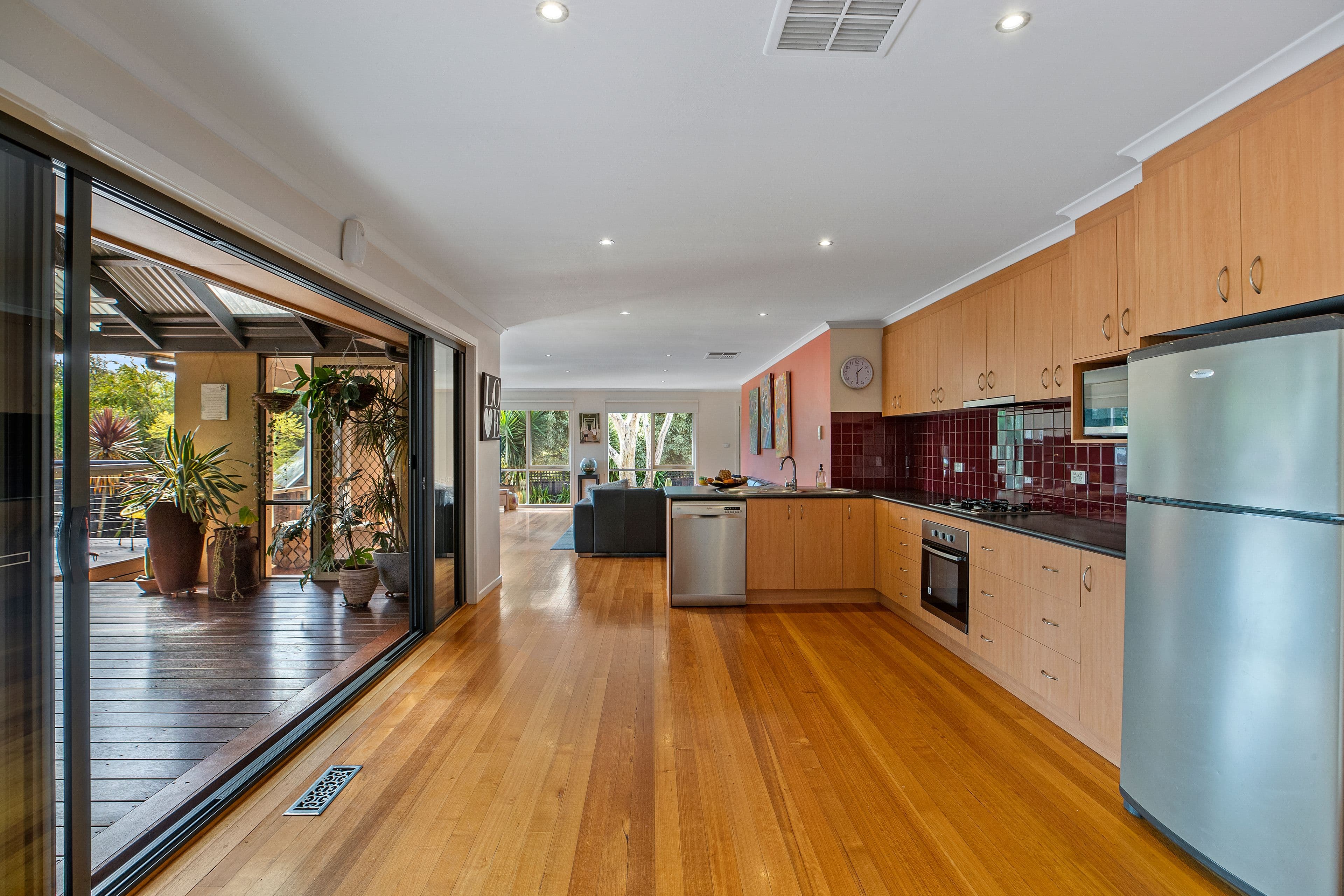 17 Vandeven Court, Ferntree Gully VIC 3156, Ferntree Gully - Thumbnail 2