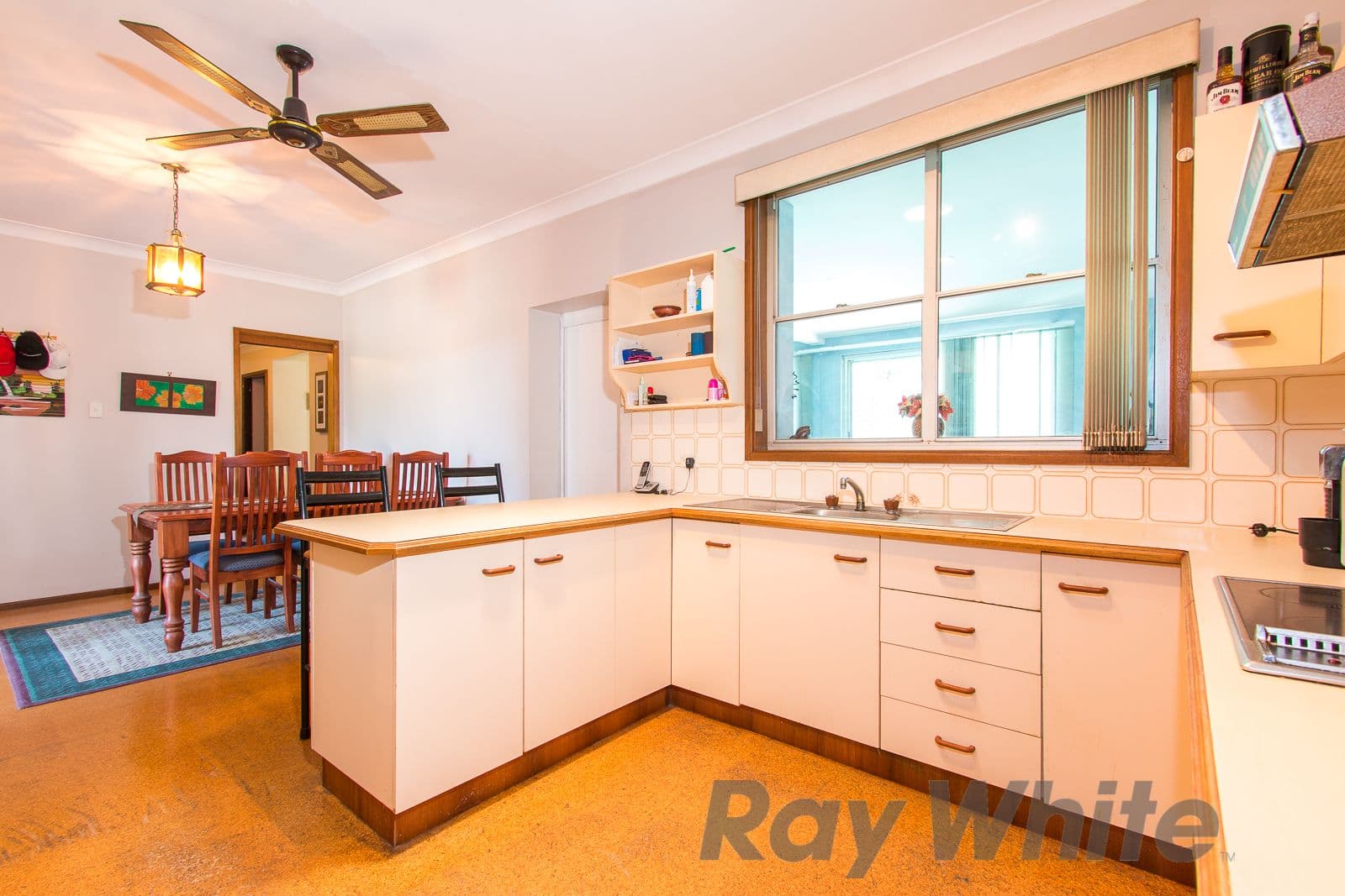 33 Hazleton Grove, Charlestown - Thumbnail 3