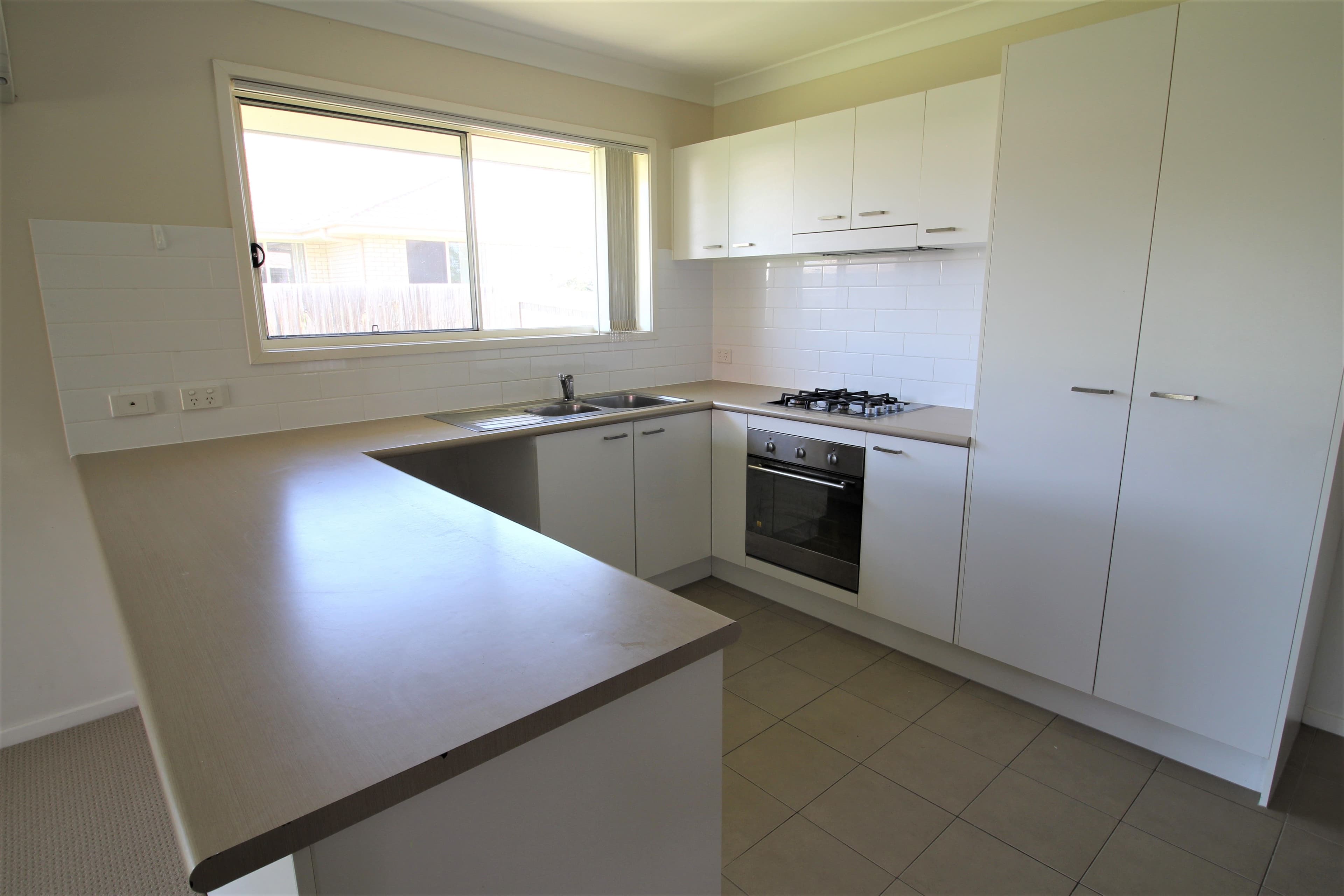 42 Tawney Street, Lowood QLD 4311, Lowood - Thumbnail 2