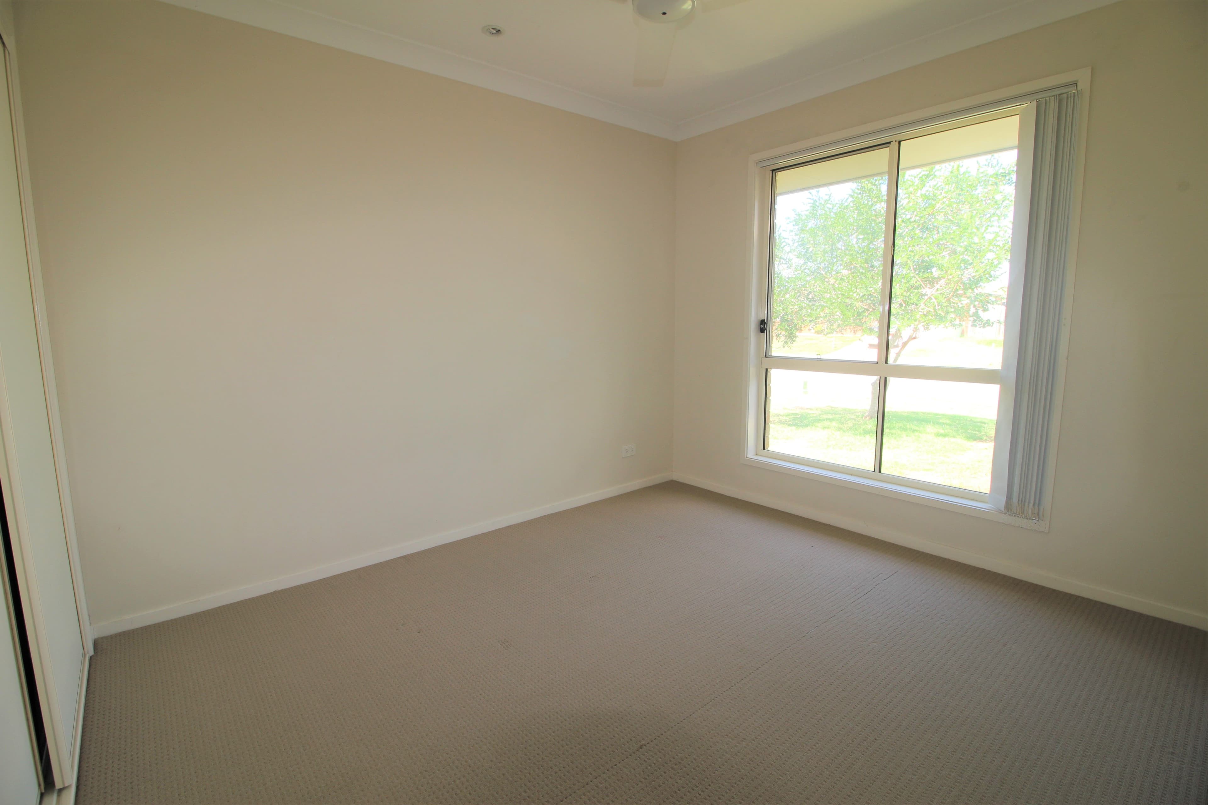 42 Tawney Street, Lowood QLD 4311, Lowood - Thumbnail 5