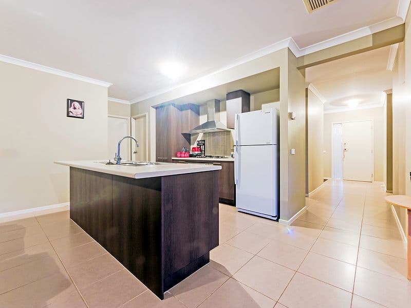 1 Warrego Way, Point Cook VIC 3030, Point Cook - Thumbnail 3
