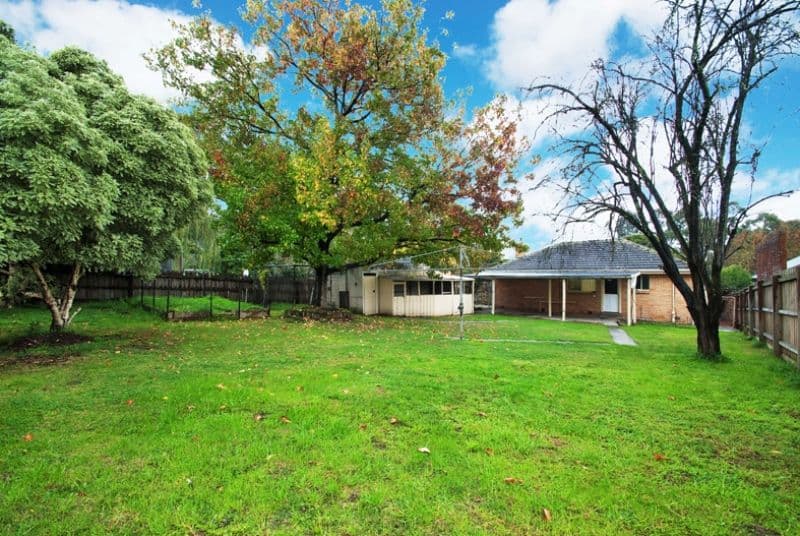 8 MANDOWIE Crescent, CROYDON VIC 3136, Croydon - Thumbnail 8