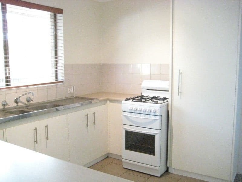 215 Lower Athelstone Road, ATHELSTONE SA 5076, Athelstone - Thumbnail 2