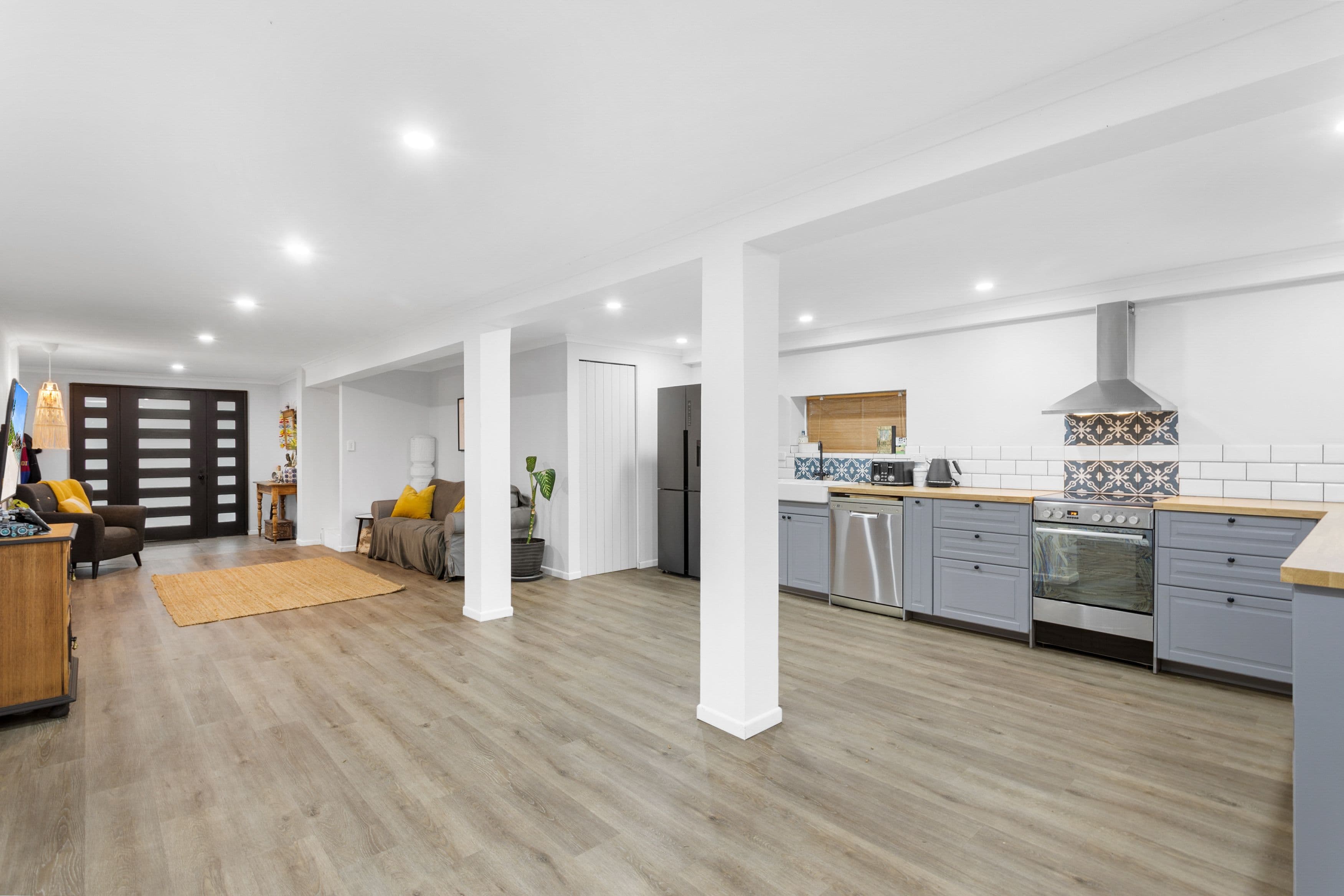 15 Ettie Street, Redcliffe QLD 4020, Redcliffe - Thumbnail 2