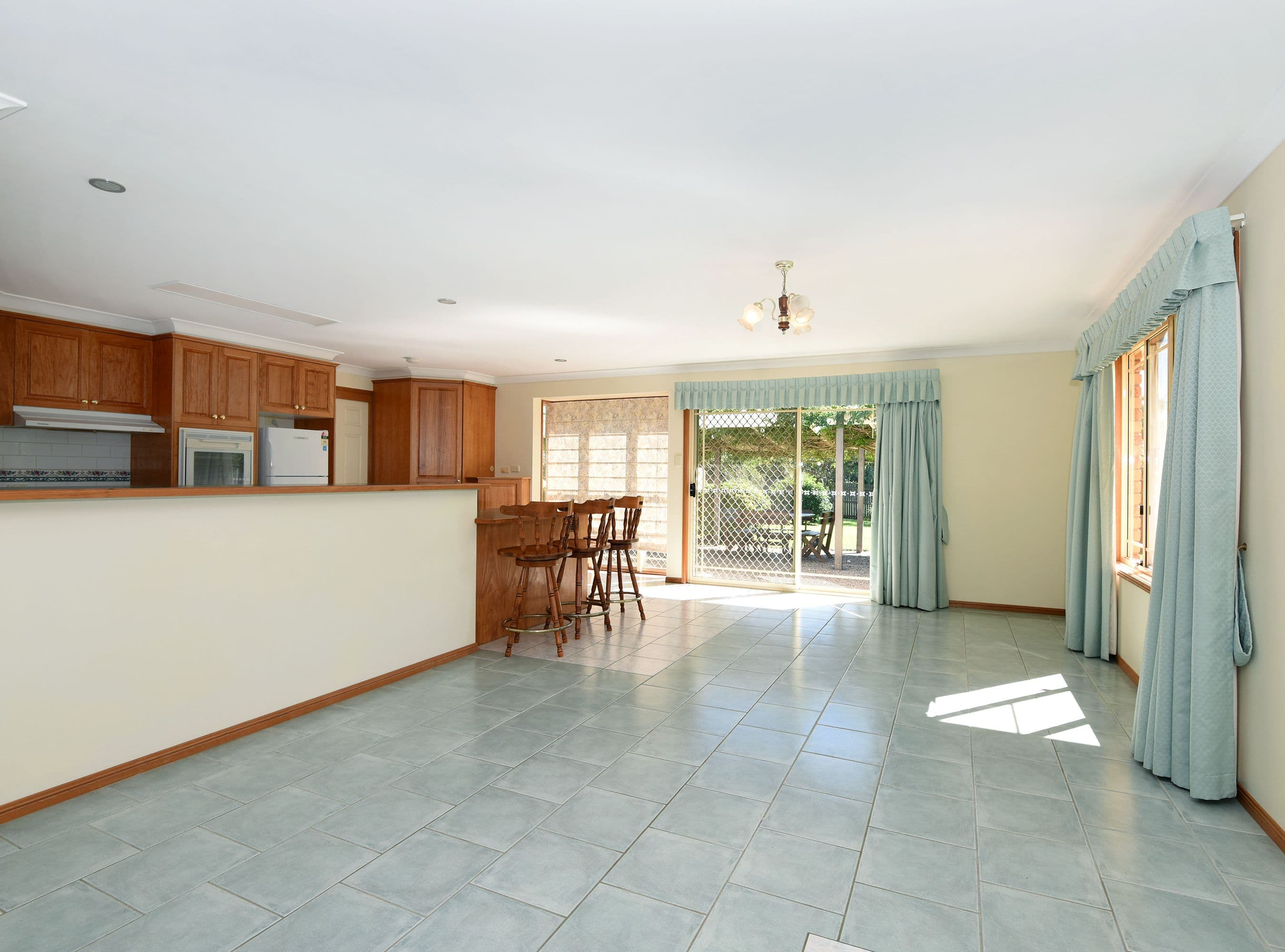 17 Skyview Street, Meringandan West QLD 4352, Meringandan West - Thumbnail 3