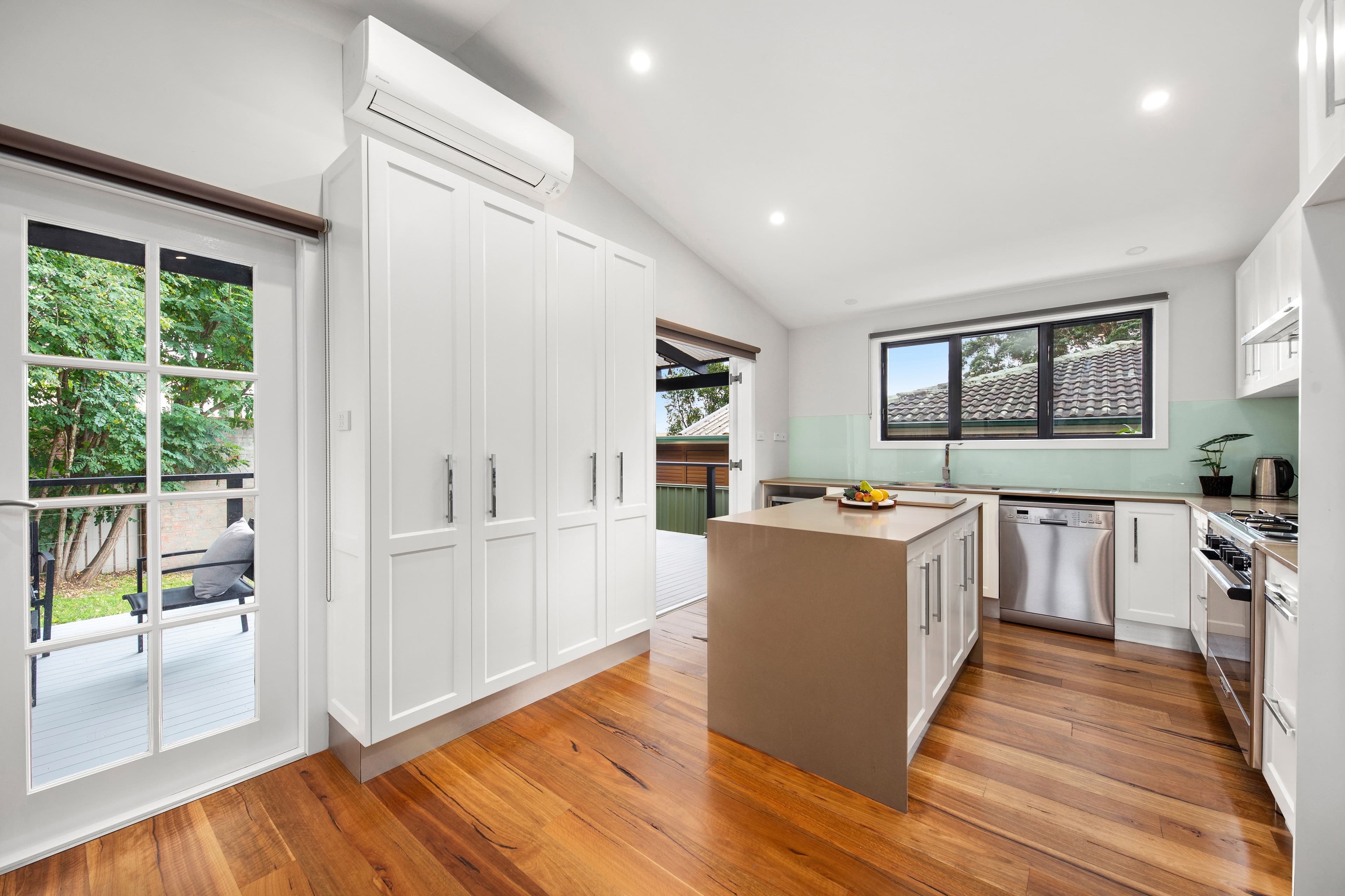 35 Saint George Crescent, Sandy Point NSW 2172, Sandy Point - Thumbnail 3