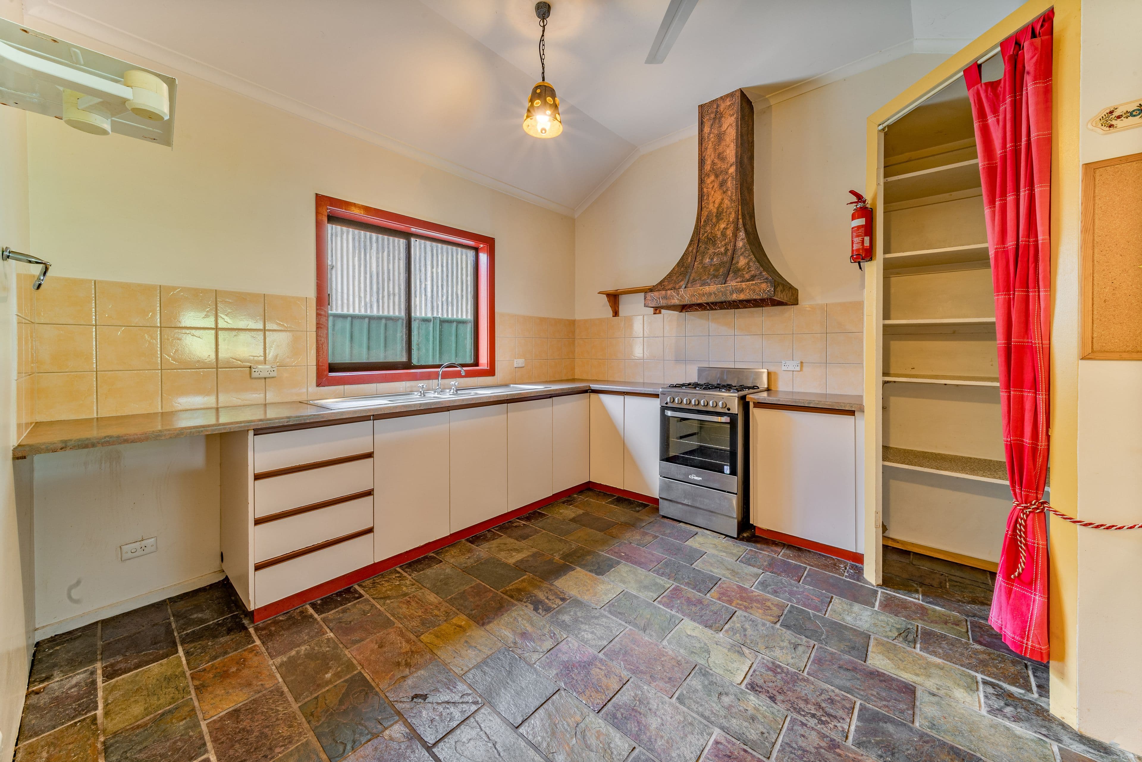 10 Dowding Street, California Gully VIC 3556, California Gully - Thumbnail 6