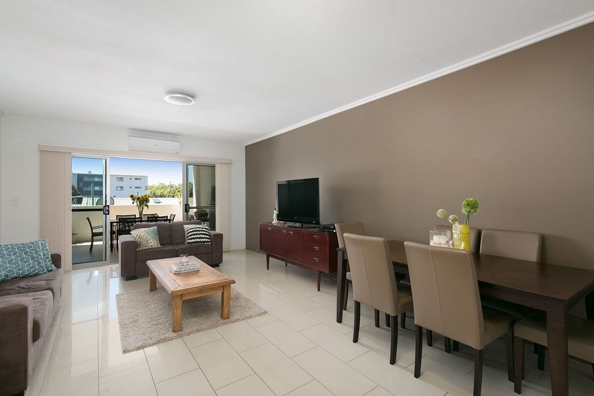 10 Lynne Grove Avenue, Corinda QLD 4075, Corinda - Thumbnail 6