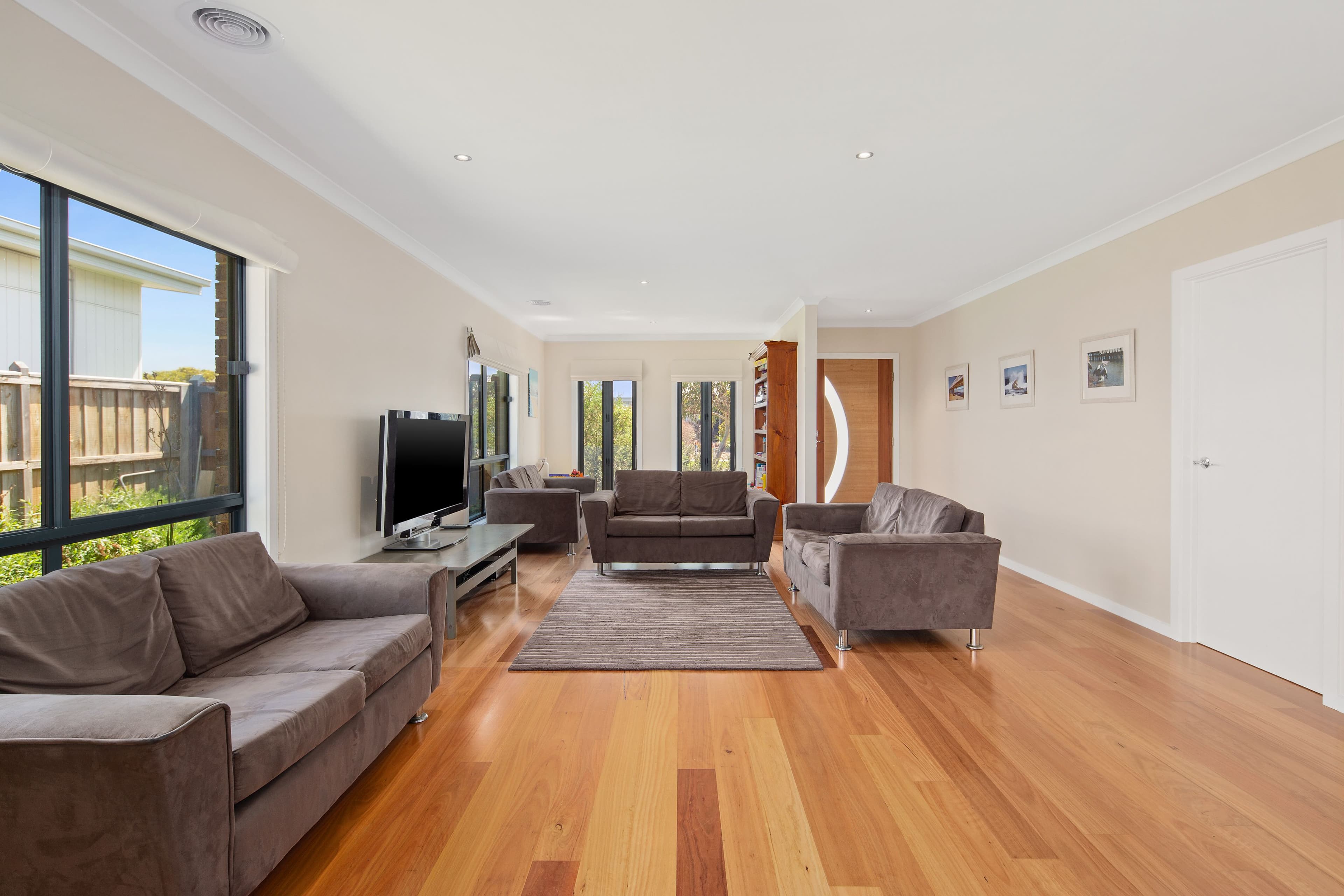 18 Grampian Boulevard, Cowes VIC 3922, Cowes - Thumbnail 2
