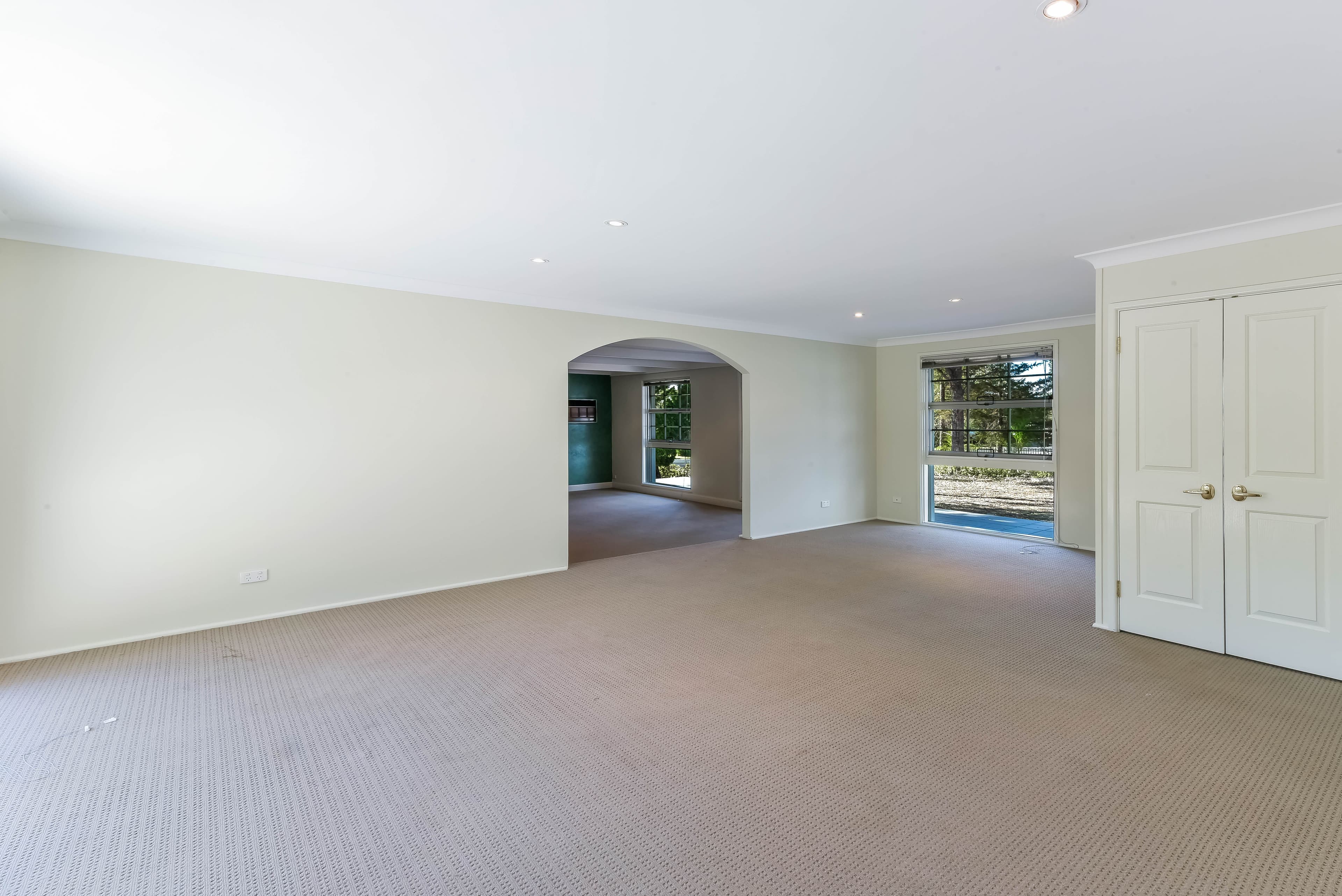 49 Castlereagh Street, Tahmoor - Thumbnail 4