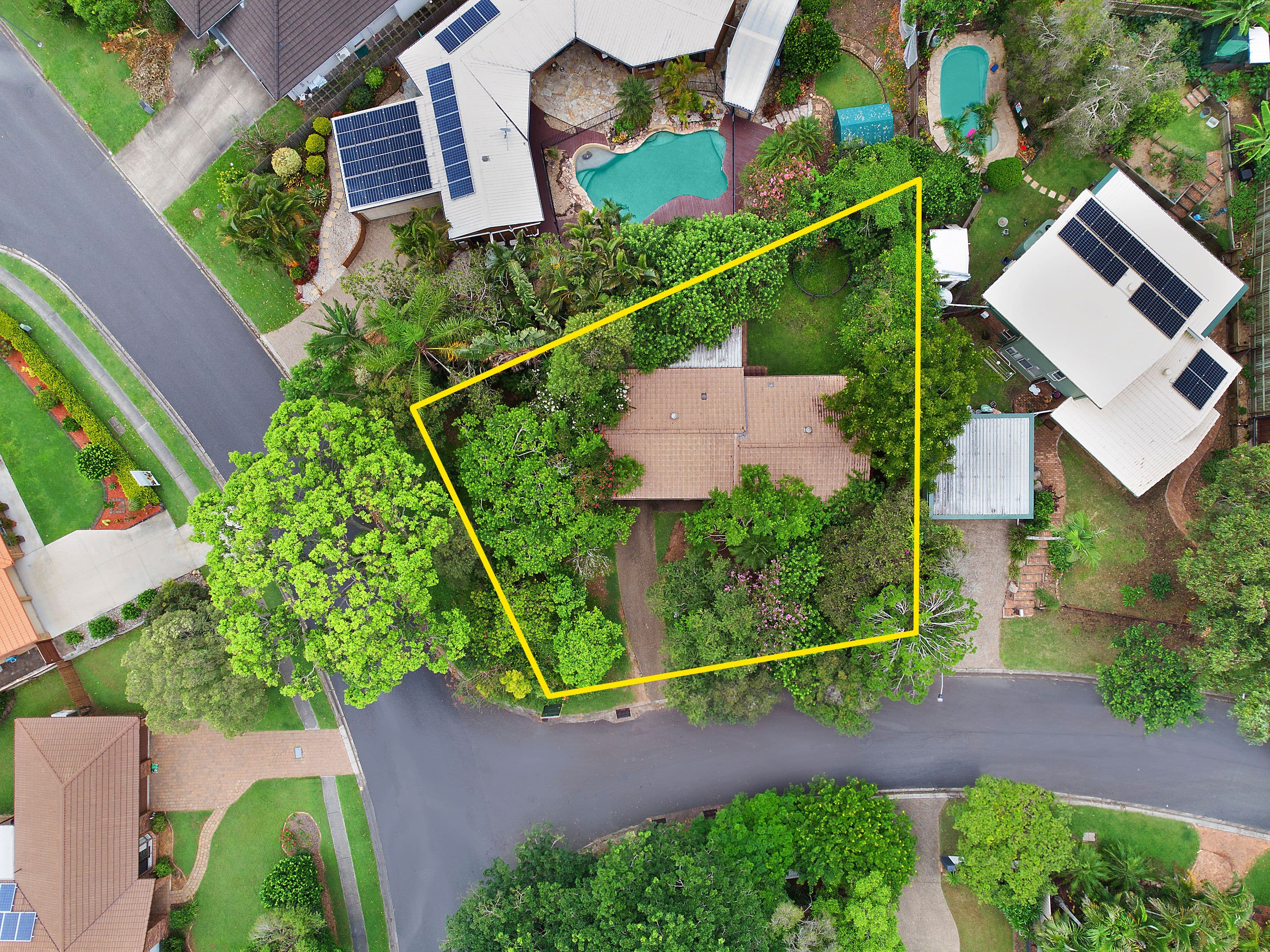 2 Toddington Street, Chapel Hill QLD 4069, Chapel Hill - Thumbnail 2