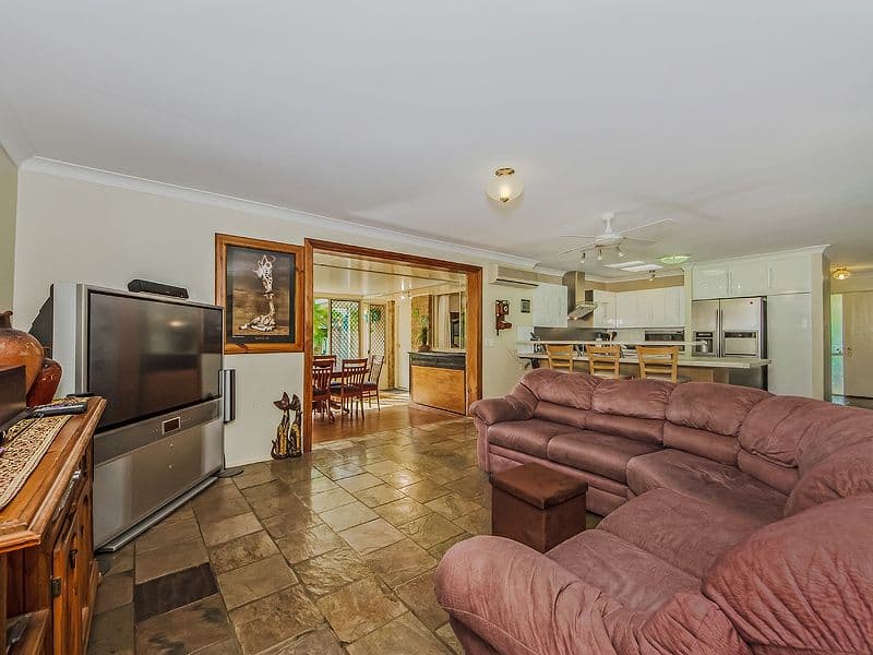 142 Mildura Drive, HELENSVALE QLD 4212, Helensvale - Thumbnail 3