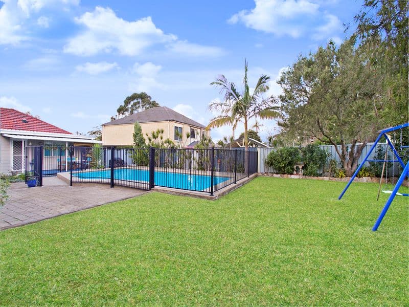 3 Barjadda Avenue, SYLVANIA NSW 2224, Sylvania - Thumbnail 2