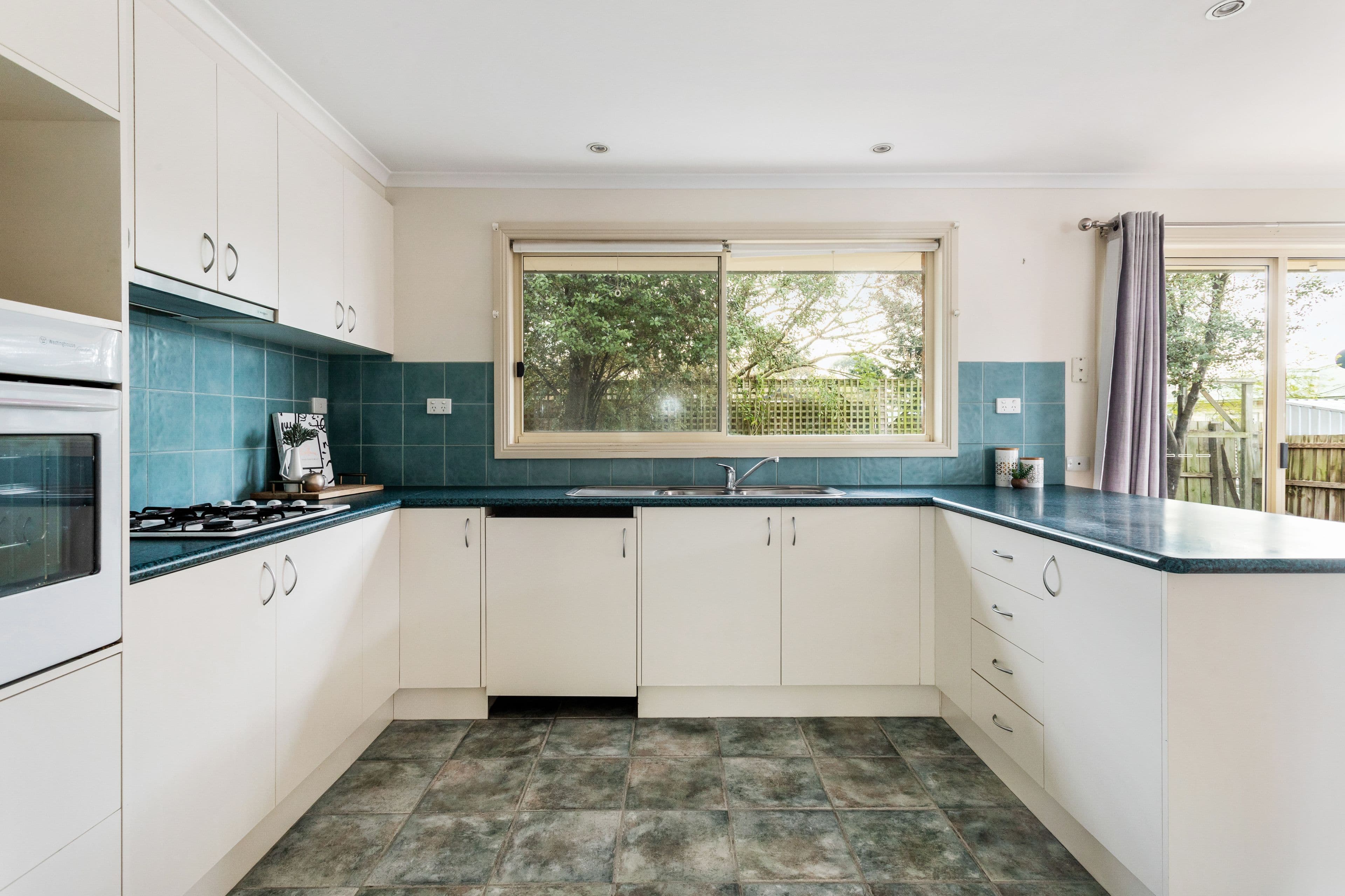 137 Hull Road, Croydon VIC 3136, Croydon - Thumbnail 3