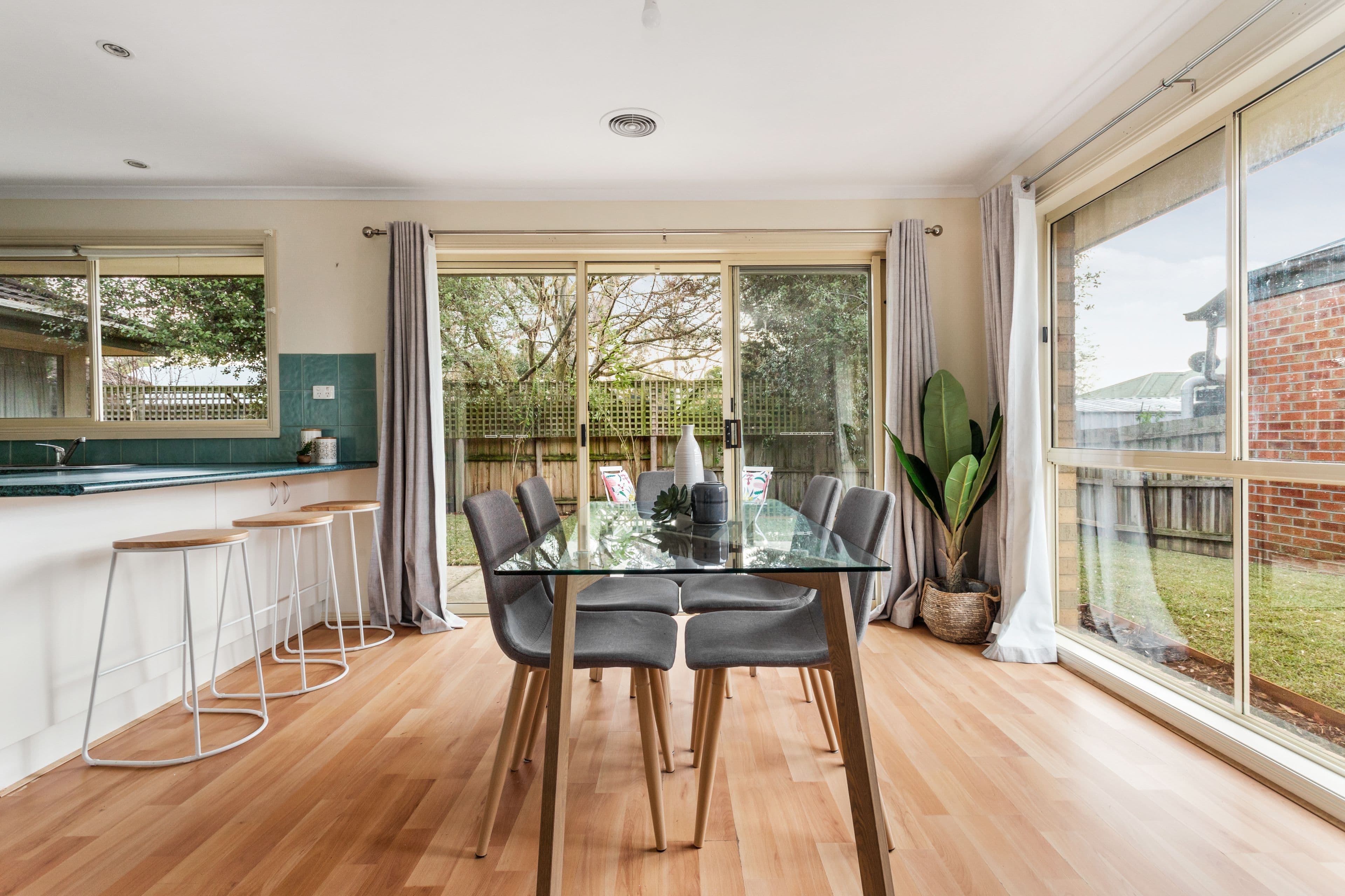 137 Hull Road, Croydon VIC 3136, Croydon - Thumbnail 5