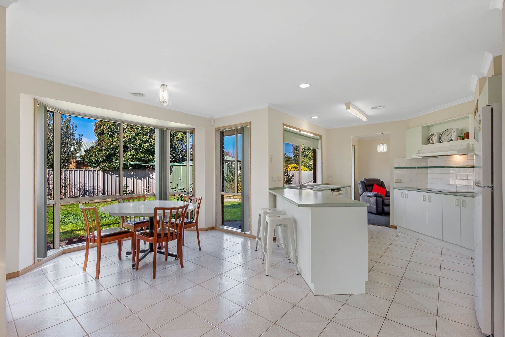 2 McCarthy Close, Yarrawonga VIC 3730, Yarrawonga - Thumbnail 2