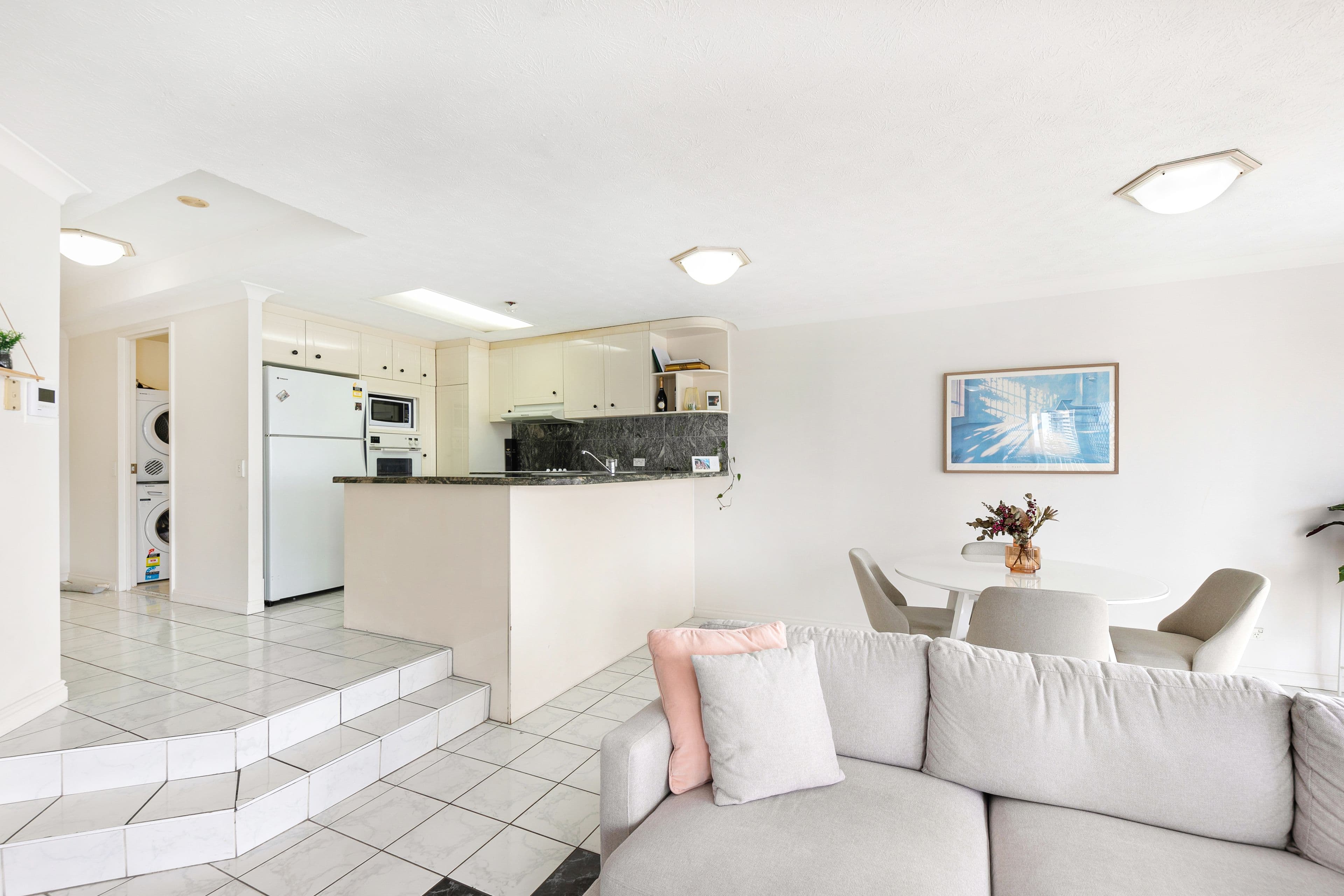 19 Riverview Parade, Surfers Paradise QLD 4217, Surfers Paradise - Thumbnail 3