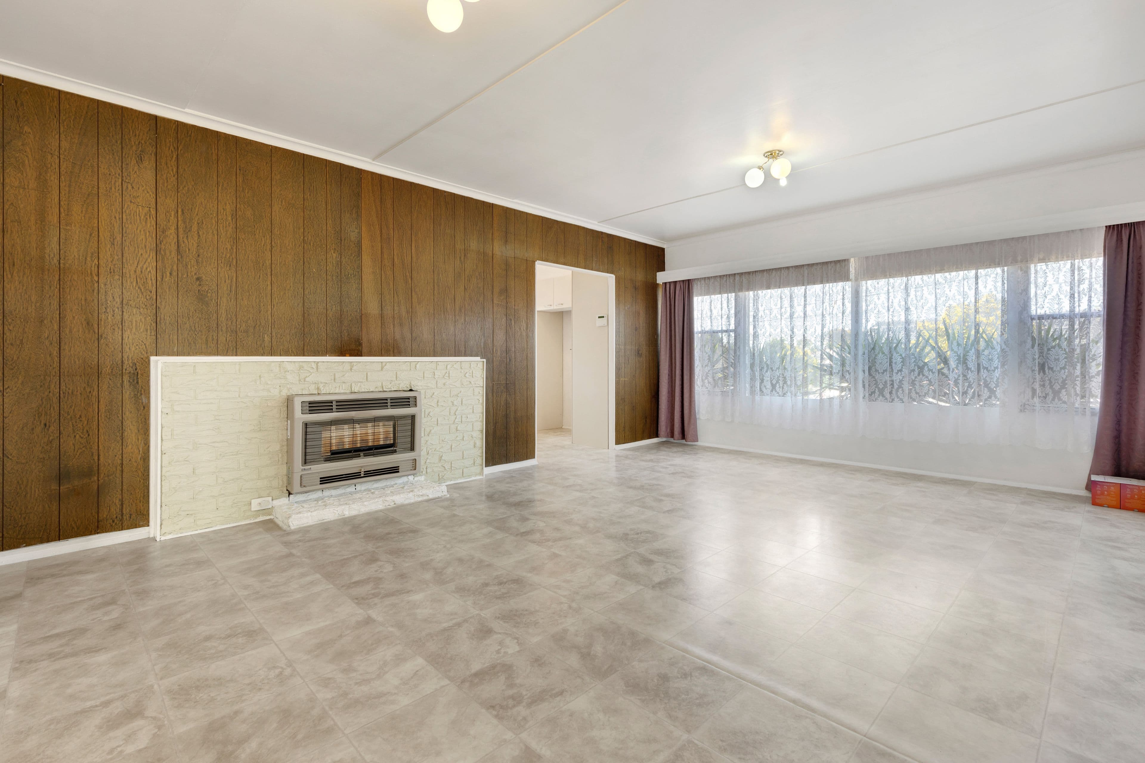 4 Calivil Street, Dallas VIC 3047, Dallas - Thumbnail 2