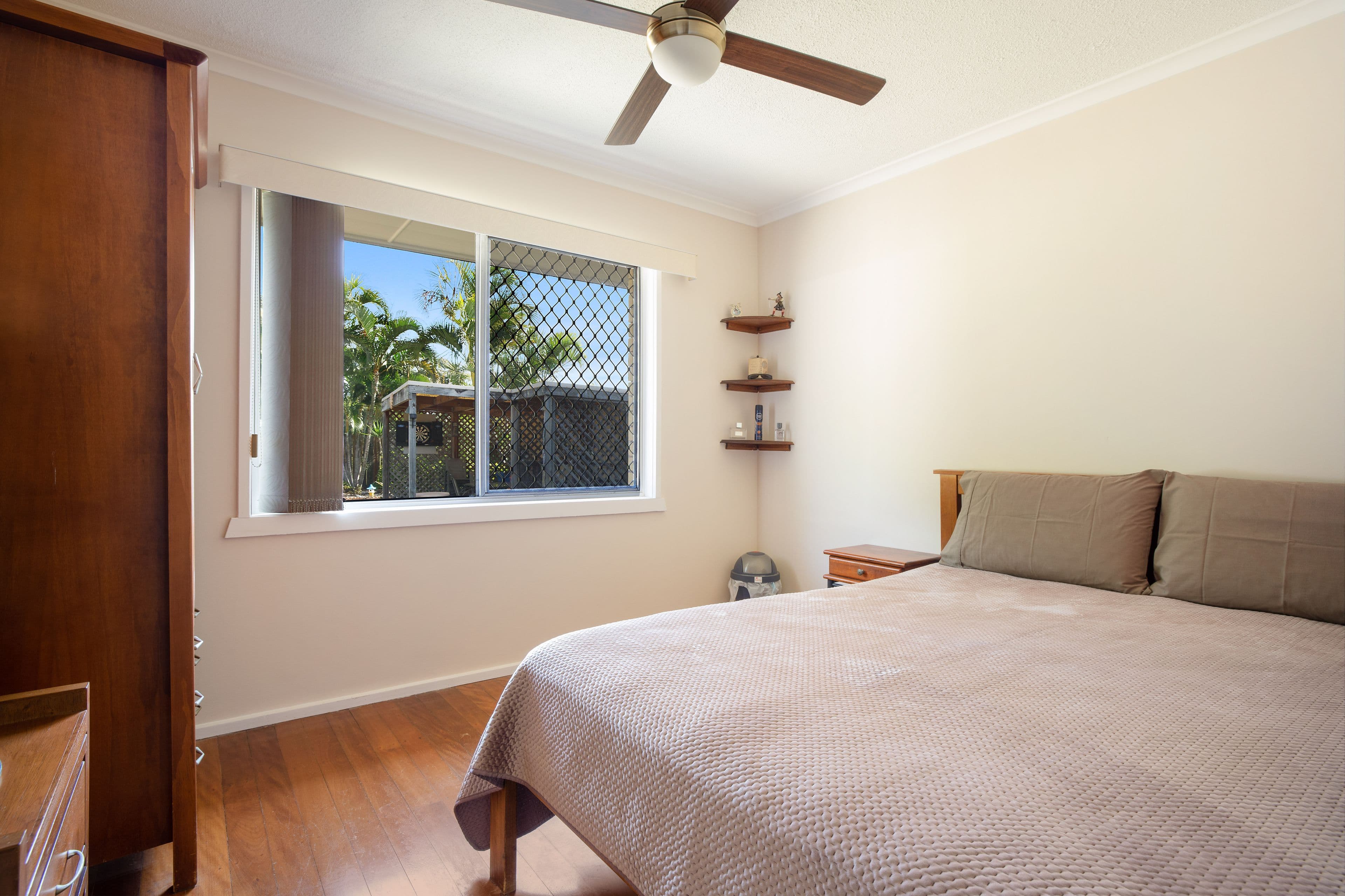 6 Diana Avenue, Burleigh Heads QLD 4220, Burleigh Heads - Thumbnail 8