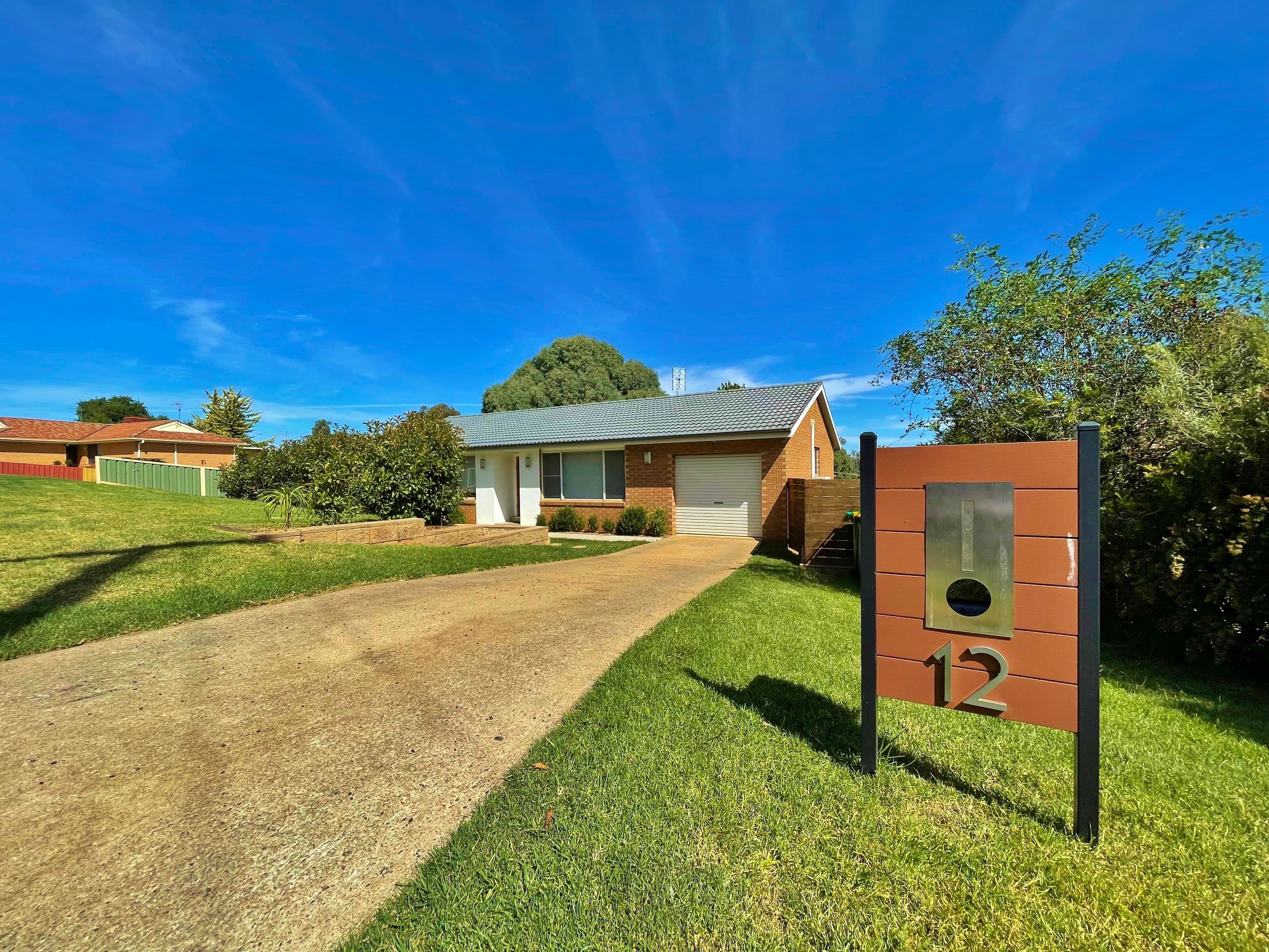 12 Dwyer Drive, Young NSW 2594, Young - Image 1
