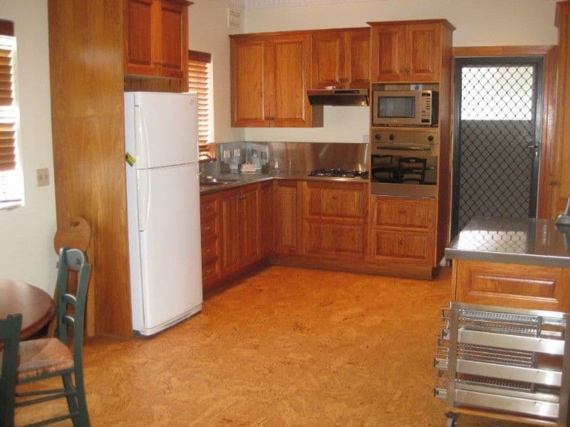 33 Parkdale Street, KEDRON QLD 4031, Kedron - Thumbnail 4