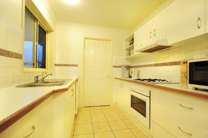 14 Sanctuary Avenue, JUBILEE POCKET QLD 4802, Jubilee Pocket - Thumbnail 4