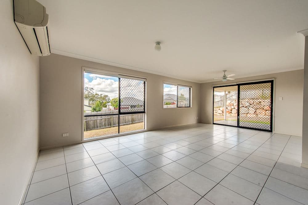 10 Stanbury Drive, Goodna QLD 4300, Goodna - Thumbnail 2