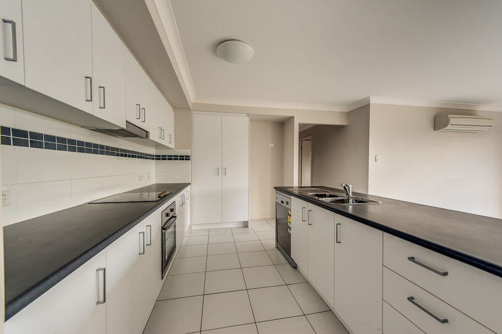 10 Stanbury Drive, Goodna QLD 4300, Goodna - Thumbnail 4