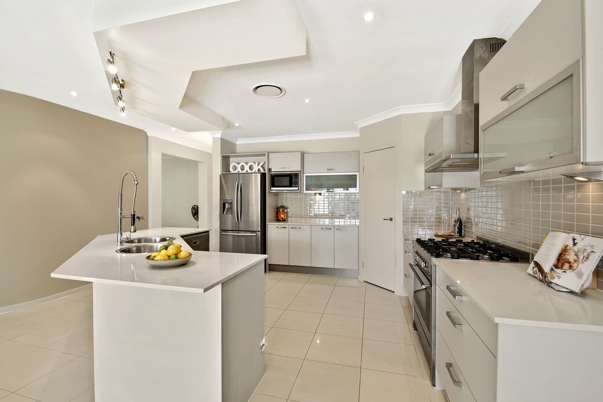 3 Eaton Close, North Lakes QLD 4509, North Lakes - Thumbnail 4