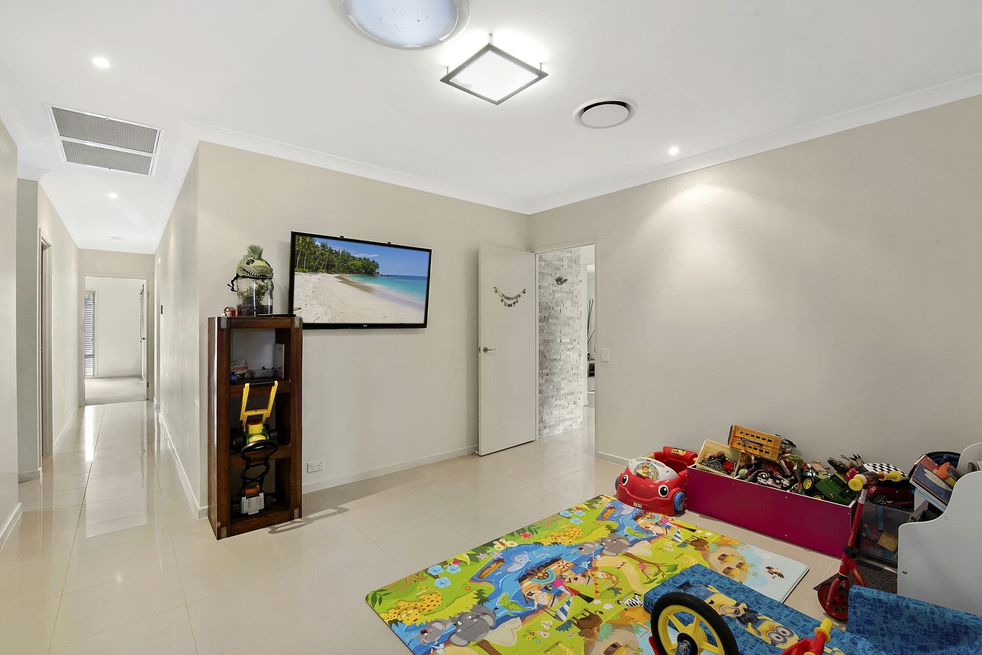 3 Eaton Close, North Lakes QLD 4509, North Lakes - Thumbnail 7